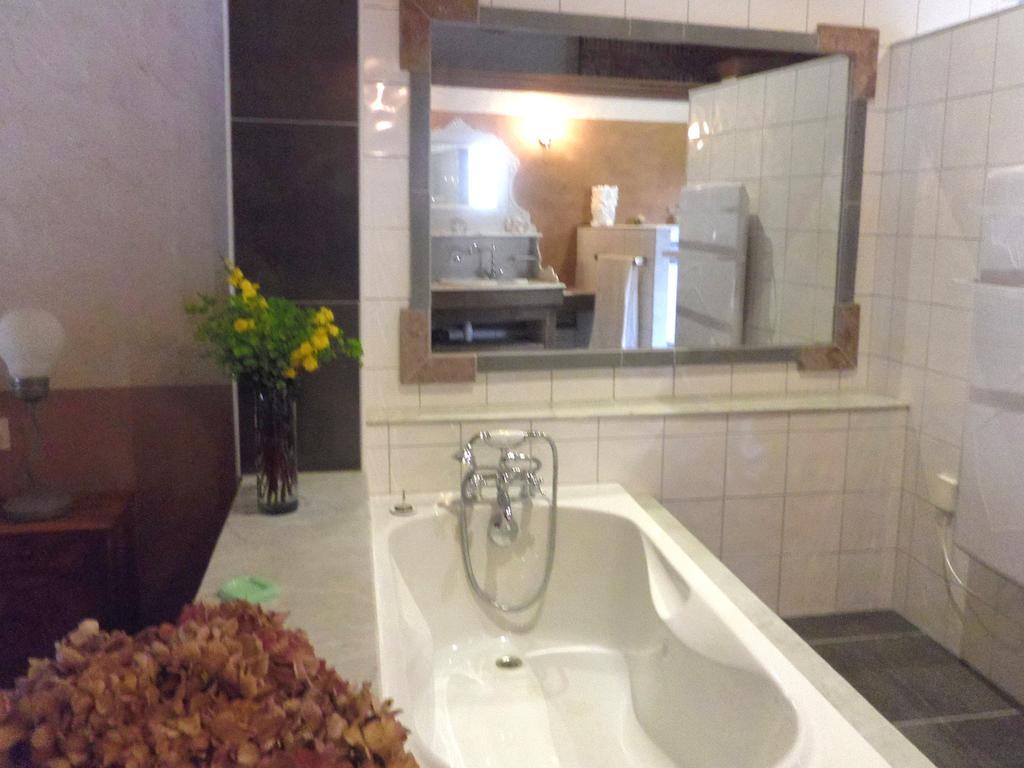 Place Des Nobles Bed & Breakfast Cuiseaux Ngoại thất bức ảnh
